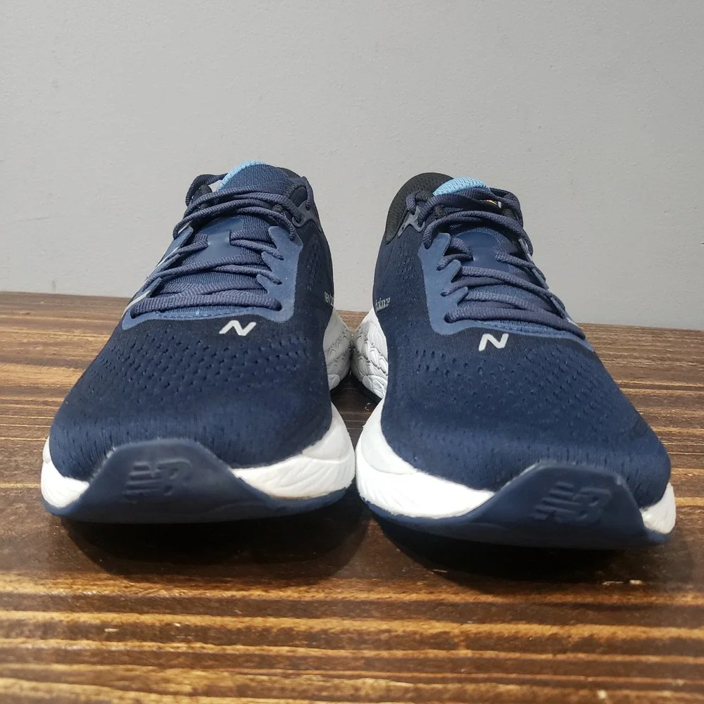 New Balance mens size